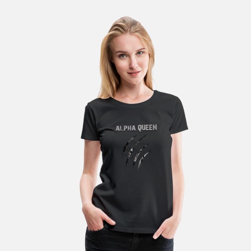 Alpha Queen | wolf appears through traces of claws