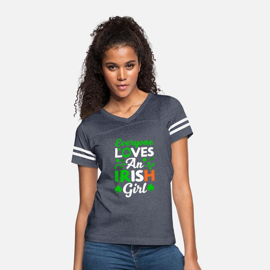 Everyone loves an Irish girl Classic T-Shirt