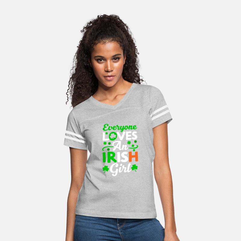 Everyone loves an Irish girl Classic T-Shirt