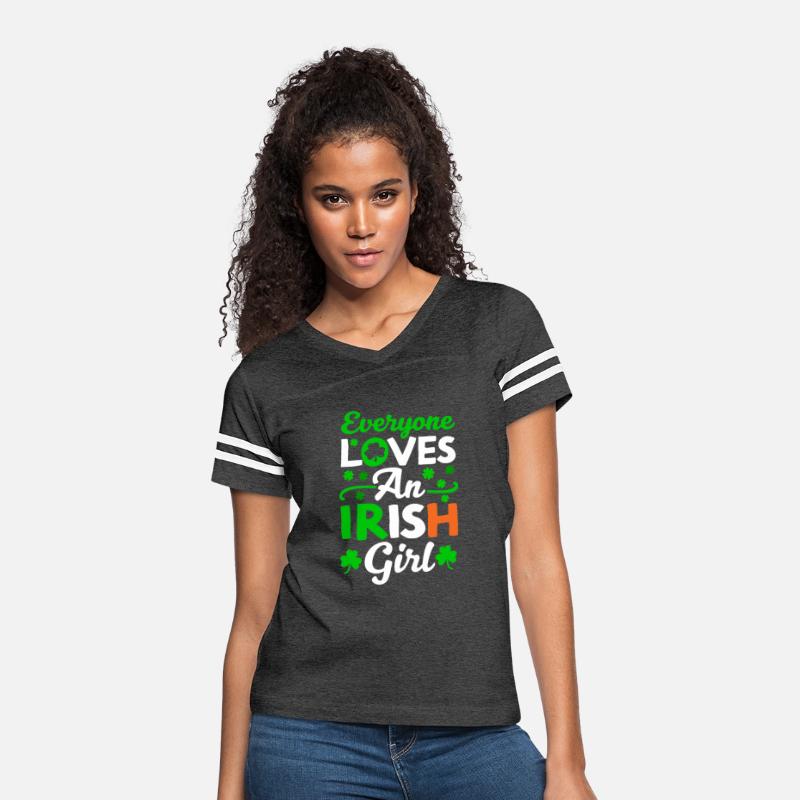 Everyone loves an Irish girl Classic T-Shirt