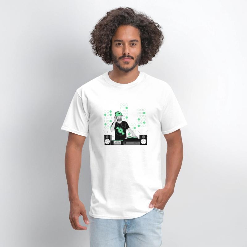 Sound Pulsations: The DJ’s Energy