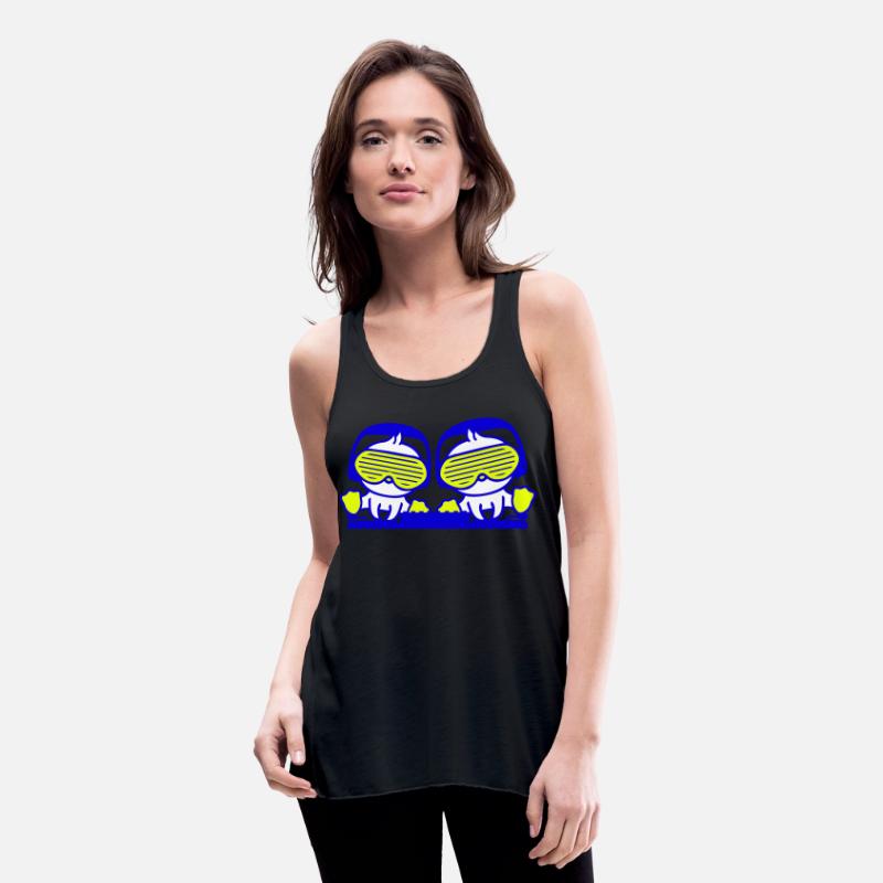 Two Chicks 2 Birds DJ Turntable Music Mixer Party